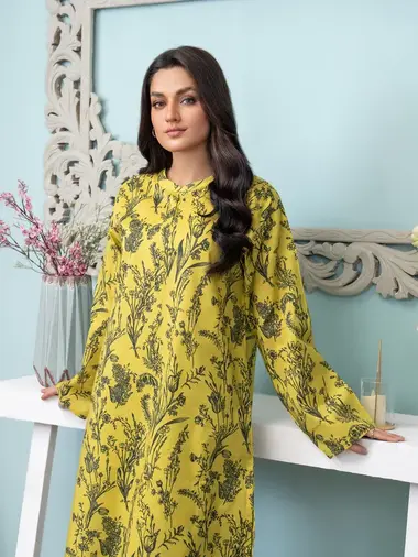 Printed shirt by LIMELIGHT, Yellow